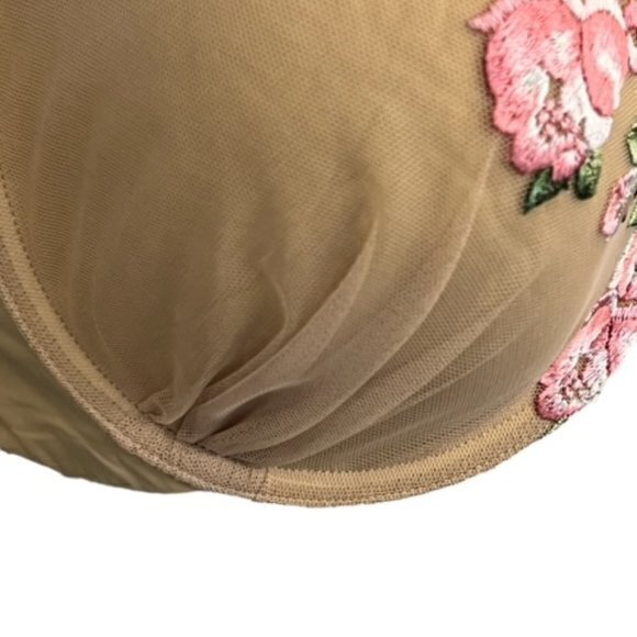 M. VIE INTIMATES Padded Bra Size 38D Beige Mesh Floral Embroidery New with Bag - Picture 3 of 10
